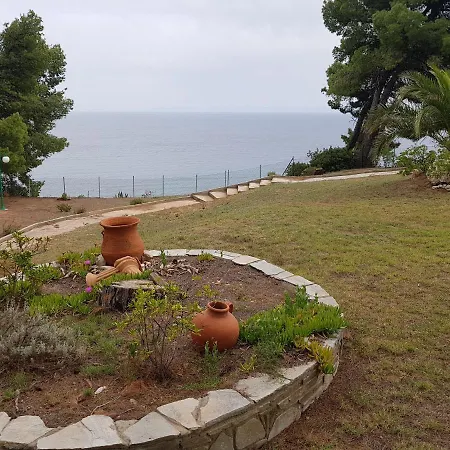 Konstantinos Luxury Beach House Νικήτη
